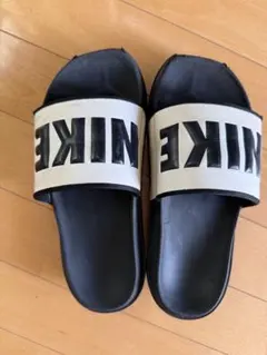 NIKE スポーツサンダル ホワイト/ブラック　23.0