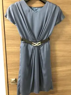 ベルト付き　膝丈ワンピース 、ドレス