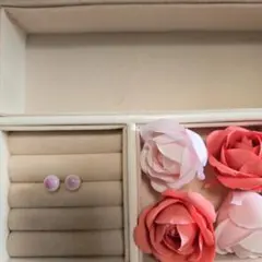 フラワーモチーフ ピアス ホワイト ピンク
