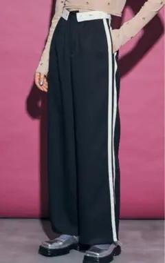 【uyu．】スラックス 　ターンバックウエストサイドラインパンツ　ワイドパンツ