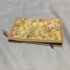 【新品、未使用】花柄ポーチ