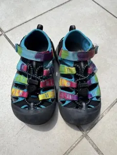 KEEN カラフル サンダル