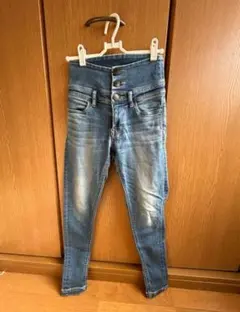 最終値下げ！エモダ　EMODA ジーパンスキニー　ハイウエストスキニーレディース