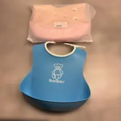 BABYBJÖRN 青いお食事エプロン　＋未使用２枚