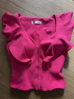 ピンク フリルトップスとラップスカートセット