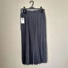 インディヴィ　サテンプリーツスカート