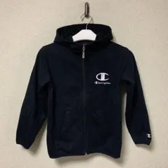 【最終値下げ】 champion ジップアップパーカー
