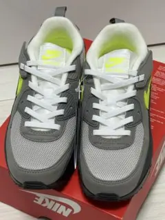 新品未使用 21.5cm Nike Air Max 90 スニーカー ナイキ