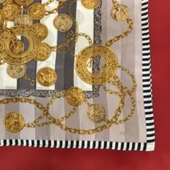 ★《約57×57特大》 FENDI 大判ハンカチーフ　ひざ掛けスカーフ