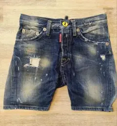 DSQUARED ディースクエアード　ダメージデニムショートパンツ
