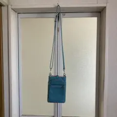 PELLE BORSA (ペレボルサ)水色 スマホショルダーバッグ