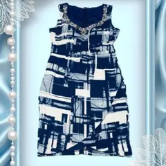 ビジュー付き　ミニワンピ　キャバワンピ　パーティードレス　結婚式　二次会