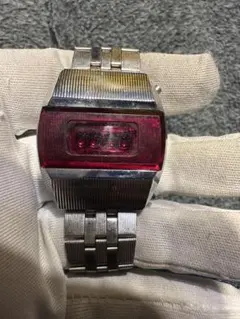 極レア! PULSAR パルサー LED 腕時計 ヴィンテージ【動作確認済】 伝説的なLEDデジタルウォッチ「ハミルトン パルサー」が50年の時を経て