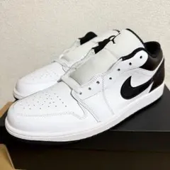 NIKE エアジョーダン1 ロー　553558-132 新品　31.0のサムネイル