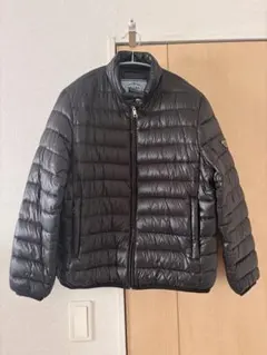 PRADA 三角プレート ブラック ダウンジャケット