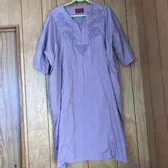 somariラベンダー刺繍入りVネックワンピース