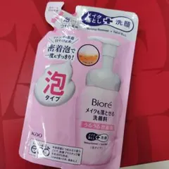 【花王ビオレ】メイクも落とせる洗顔料　泡タイプ　つめかえ用　140mlのサムネイル