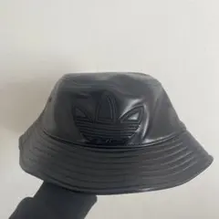 アディダスオリジナルスadidas 帽子 ハット アウトラインバケットハット