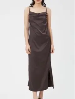 ドレープワンピース