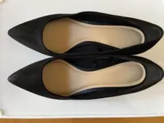 ブラック パンプス 低ヒール