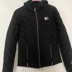 TOMMY HILFIGER ブラック ダウンジャケット