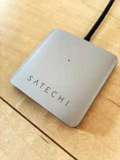 【美品】SATECHI USB-C ハブ 4 in 1 マルチポートアダプター