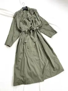 レリアン　高級　品格のトレンチコート　カーキ