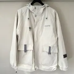 ライトベージュ マウンテンパーカー Lサイズ