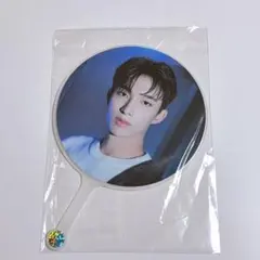 SEVENTEEN CARAT LAND 2023 ジュン うちわ - メルカリ