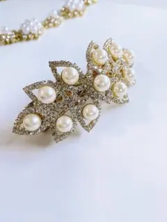 パールクリスタルバレッタ