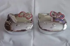 ハローキティ　小物入れ　2個セット　小物ボックス　蓋付き　シルバー　メタルキティのサムネイル