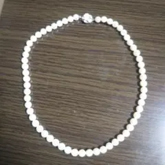 m*︎様 ホワイトパールネックレス クリスタル留め具付き