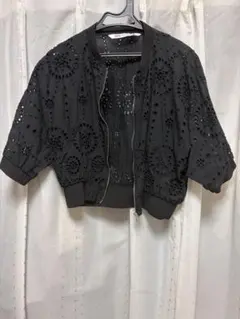 ZARA. カットワーク エンブロイダリー ボンバージャケット　　USA Mのサムネイル