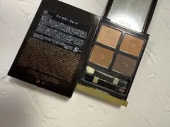 【美品】TOM FORD アイカラー クォード 28 ドゥラクレーム