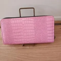 クロコダイル風ピンク長財布