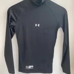 UNDER ARMOUR アンダーシャツ Sサイズ