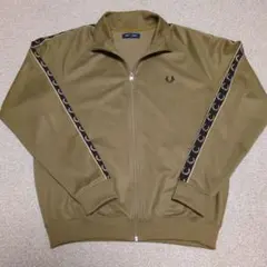 リ*オ様 レア物 FRED PERRY オリーブ カーキ トラックジャケット