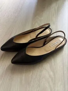 【美品】FABIO RUSCONI （36）バックストラップ フラット パンプスのサムネイル