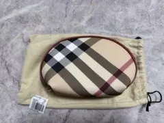 新品！バーバリーロンドン　化粧ポーチ　ノバチェック　Burberry 小物入れ