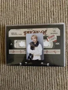 TREASURE ドヨン　CD トレカ