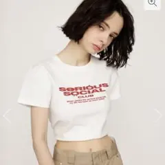 SLY COMPACT LOGO Tシャツ