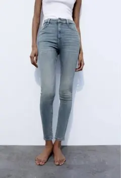 新品未使用♡ZARA TRF SKINNY ハイウエストSCULPTデニムパンツ