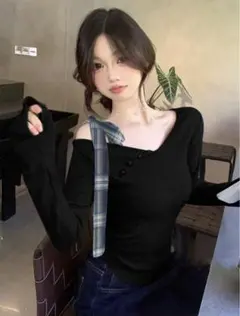 オフショルダー ブラック トップス チェックリボン