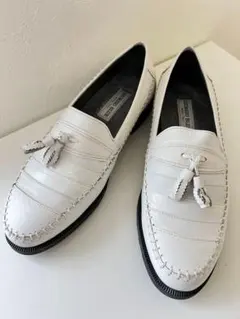 Jeffrey Campbell ローファー ホワイトチェーン23.5センチ - メルカリ