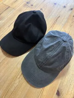 GU 黒とグレーのキャップ2点セット