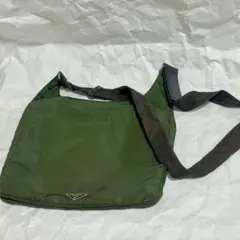 PRADA プラダ ナイロン ワンショルダーバッグ カーキ オリーブ 三角ロゴのサムネイル