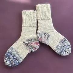 手編みニットソックス クリーム色 マルチカラー レディースサイズ