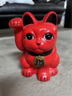 招き猫　貯金箱　置物「縁起物・アンティーク・赤・陶器」