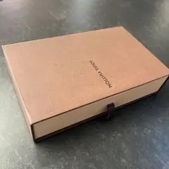 LOUIS VUITTON ギフトボックス　収納ボックス　小物入れ　長財布空箱