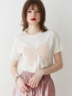 タグ付き新品未使用 オフホワイト リボンモチーフＴシャツ ジュエティ 白のサムネイル